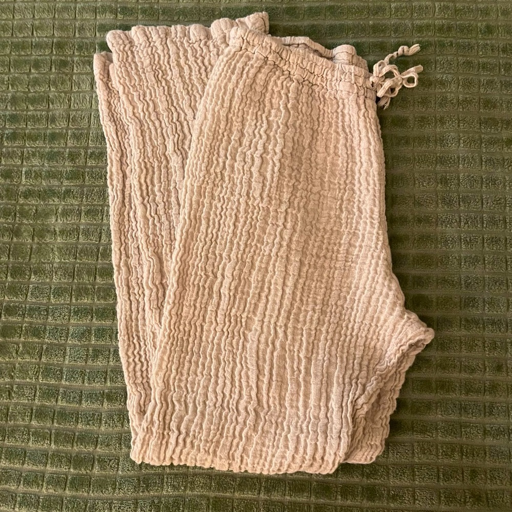 tan/cream “waffle” lounge pant